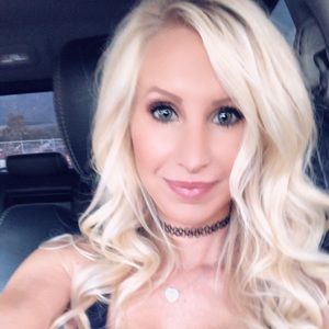 Meet your Posher, Carina